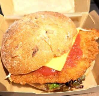 道の駅・大谷海岸 サメかつバーガー