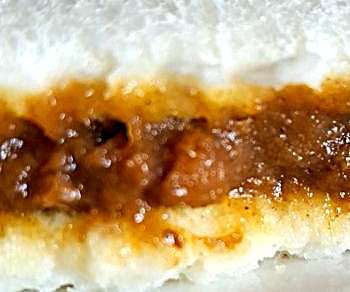 スナックサンド　チキンカレー　断面